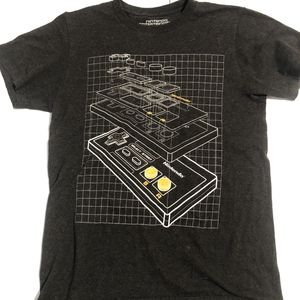 Nintendo NES Controller Men's T Shirt Size Small (S)